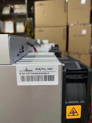 S19JPRO Bitmain Asic Antminer 104t Bitcoinの採掘機の蟻抗夫